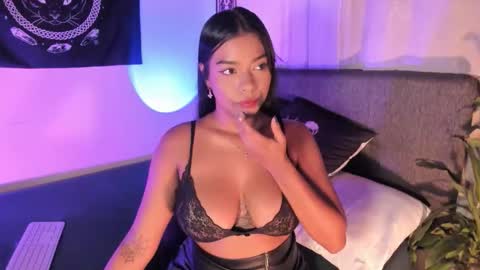 Kat online show from September 29, 5:01 am