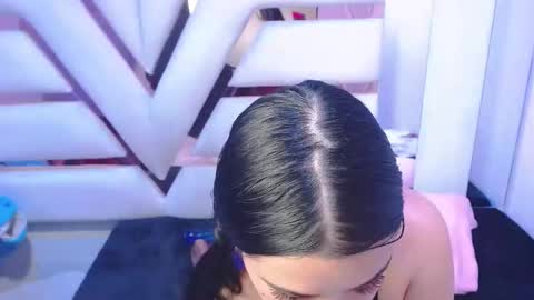 Snapshot of katherin_sweett chatting on October 23, 4:23 am katherin_sweett online show from October 23, 4:23 am