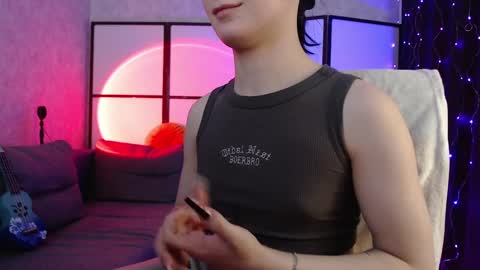 Snapshot of katherine_johnson chatting on December 19, 7:29 pm katherine_johnson online show from December 19, 7:29 pm