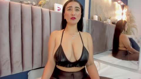 katherynzjones online show from March 12, 2:56 pm