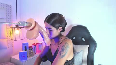 Snapshot of kathy_naughty1 chatting on December 13, 1:22 pm Khaty online show from December 13, 1:22 pm