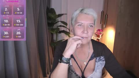 Kathy online show from October 25, 1:29 pm