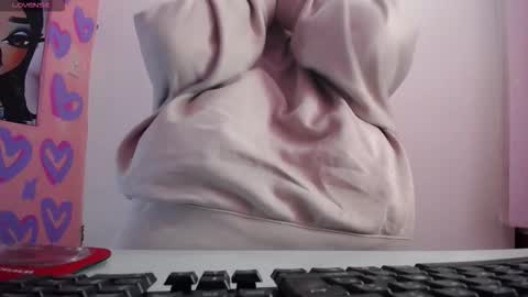 Snapshot of kathybigboobsbbw_ chatting on November 11, 7:19 am kathybigboobsbbw_ online show from November 11, 7:19 am