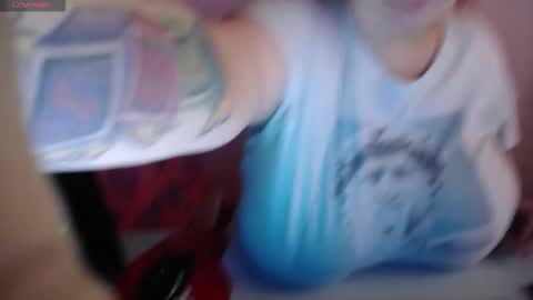 Snapshot of kathybigboobsbbw_ chatting on December 15, 1:37 pm kathybigboobsbbw_ online show from December 15, 1:37 pm