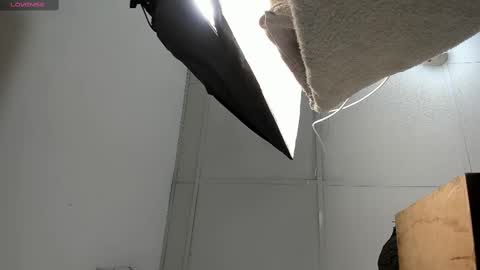 Snapshot of katia_12_ chatting on February 12, 11:30 pm katia_12_ online show from February 12, 11:30 pm