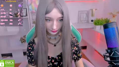 Snapshot of katia_kim chatting on February 11, 6:40 am Katia online show from February 11, 6:40 am