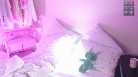 Katie Deville online show from March 31, 12:56 am