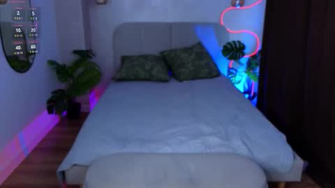 Katie online show from September 27, 2:22 pm