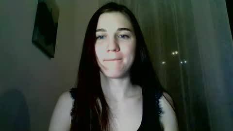 katie_foxi online show from February 7, 8:10 pm