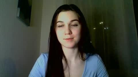 katie_foxi online show from February 8, 9:15 pm