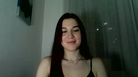 katie_foxi online show from December 14, 4:34 pm
