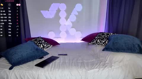 Katie Kross online show from October 21, 4:08 pm