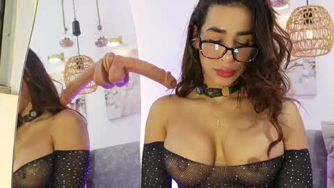 Katie online show from May 15, 10:22 am