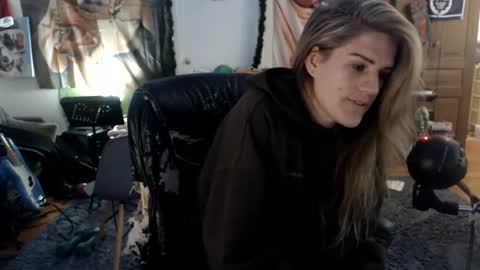 Katie online show from April 9, 6:19 am