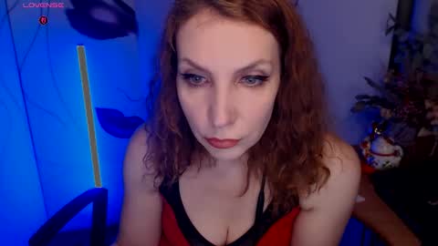 Snapshot of katiejohanson chatting on November 19, 3:39 am Katie online show from November 19, 3:39 am