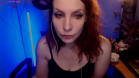 Snapshot of katiejohanson chatting on December 18, 2:39 am Katie online show from December 18, 2:39 am