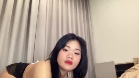 Snapshot of katies18of chatting on February 17, 10:27 pm Katie online show from February 17, 10:27 pm