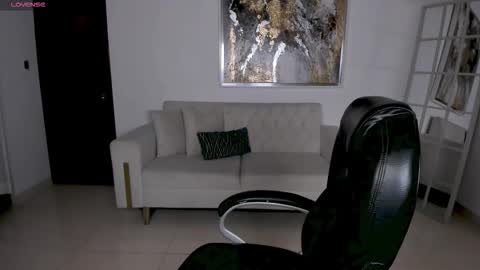 Snapshot of katiestonne chatting on September 12, 2:22 am Kate Stonne online show from September 12, 2:22 am