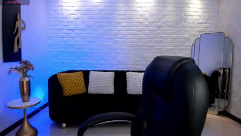 Snapshot of katiestonne chatting on October 14, 3:18 am Kate Stonne online show from October 14, 3:18 am