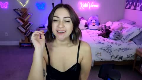 Katie Verona online show from February 25, 11:55 pm