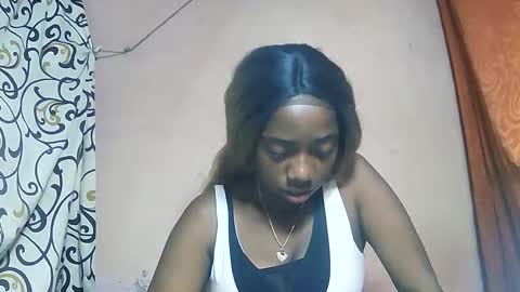 Snapshot of katissia9794 chatting on February 24, 11:52 am katissia9794 online show from February 24, 11:52 am