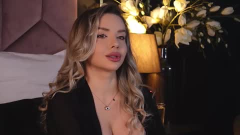 KatJolie online show from February 19, 7:48 pm