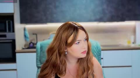 katniss_k online show from October 27, 6:17 am