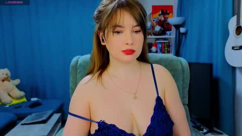 Snapshot of katniss_k chatting on February 6, 5:01 am katniss_k online show from February 6, 5:01 am