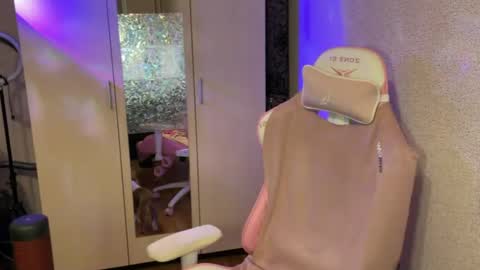   naked in pvt show 100 tk online show from February 7, 6:22 pm