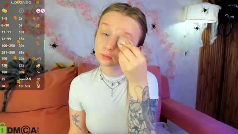 Katrina Bail online show from October 29, 1:30 am