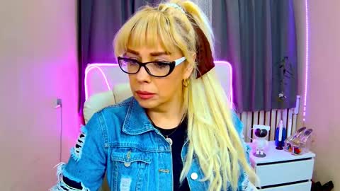 katrinacharm online show from September 15, 6:02 am