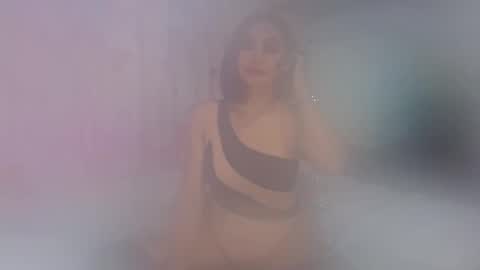 Snapshot of katrinaveronica chatting on December 8, 10:14 pm KatrinaVeronica online show from December 8, 10:14 pm