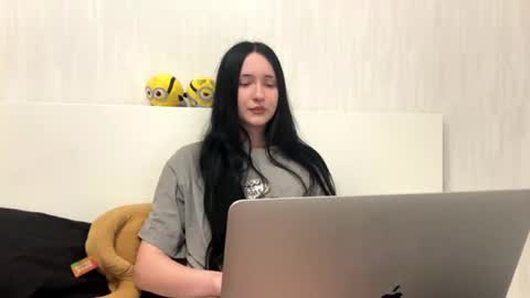 katrineb online show from June 18, 6:12 pm