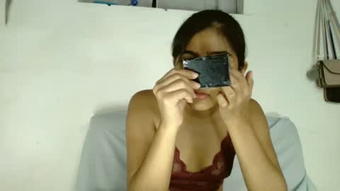 Snapshot of katrushca24 chatting on December 4, 6:28 pm kat online show from December 4, 6:28 pm