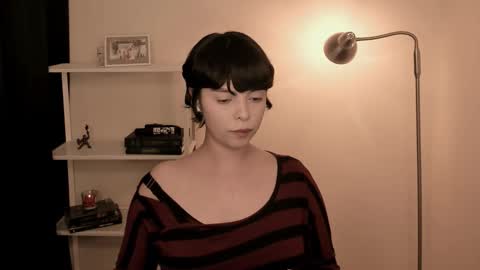 katsuro online show from October 31, 9:05 pm