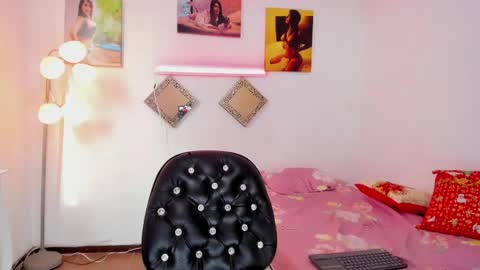 katta_c online show from December 26, 9:15 pm