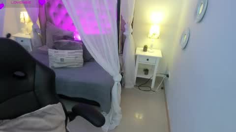 Snapshot of kattarina_ chatting on September 17, 11:01 am kattarina_ online show from September 17, 11:01 am