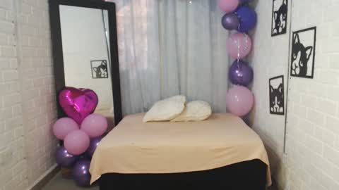 kattia online show from February 6, 7:40 pm