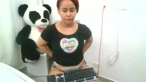 Snapshot of katticloos chatting on February 15, 5:51 am katticloos online show from February 15, 5:51 am