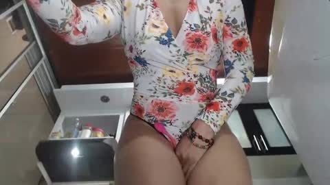 KattleyaGrey online show from September 12, 9:04 pm