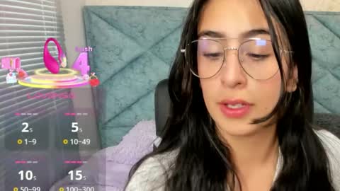 Snapshot of katty_love01 chatting on October 6, 7:22 pm katty_love01 online show from October 6, 7:22 pm