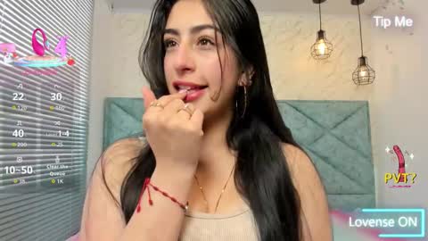 Snapshot of katty_love01 chatting on October 13, 1:55 pm katty_love01 online show from October 13, 1:55 pm