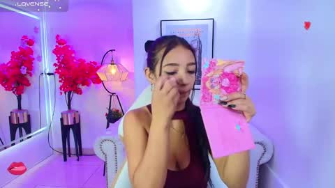 katty_rounds online show from November 4, 12:04 pm