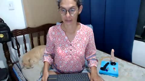 angel online show from November 6, 10:43 pm