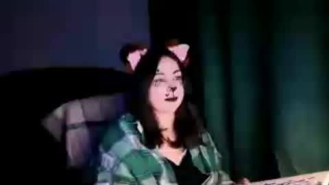 Snapshot of kattyy_summer chatting on June 16, 8:22 pm Kattyy Summer online show from June 16, 8:22 pm