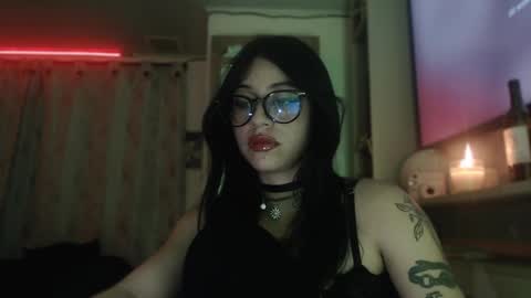      online show from December 3, 5:20 am