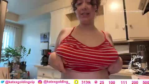 Princesse Kat  online show from March 3, 7:31 pm