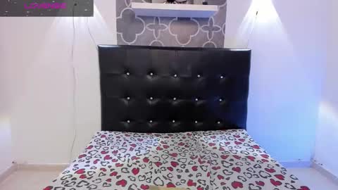 Snapshot of katy_babyg chatting on February 20, 12:49 pm Katy 3 online show from February 20, 12:49 pm