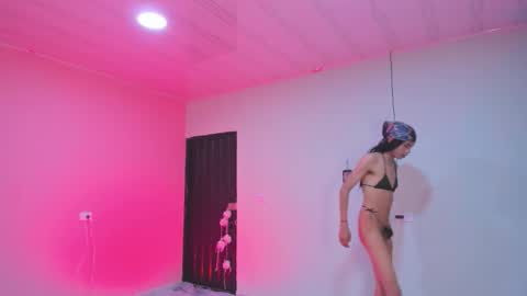 Snapshot of katy_bratz chatting on February 16, 2:40 am Katy online show from February 16, 2:40 am