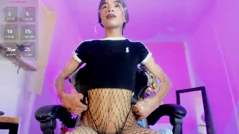 Snapshot of katy_bratz chatting on April 11, 3:22 am Katy online show from April 11, 3:22 am